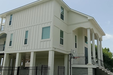 Coastal alabama soft washing guide protecting vinyl and stucco exterior siding