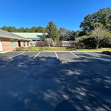Asphalt-Sealcoating-Parking-Lot-Striping-in-Milton-FL 2